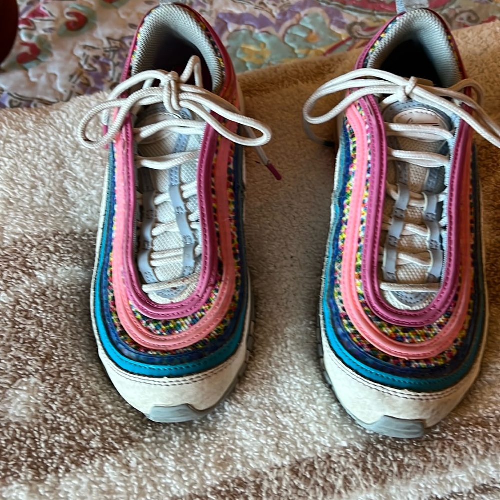 Youth girls Nike Air Max